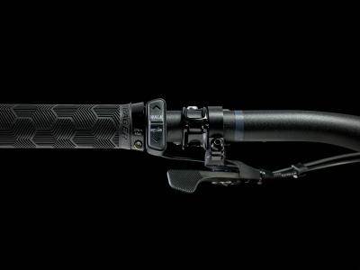 Trek FUEL EXe 8 GX AXS EU XL Rage Red to Deep Dark Blue Produktbild 4