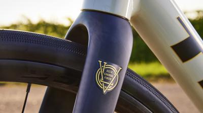 Trek Domane AL 2 52 Crimson to Dark Carmine Fade Produktbild 12